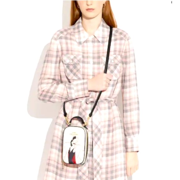 Coach Disney Cruella Crossbody Bag NWT Still in plastic - Picture 2 of 7